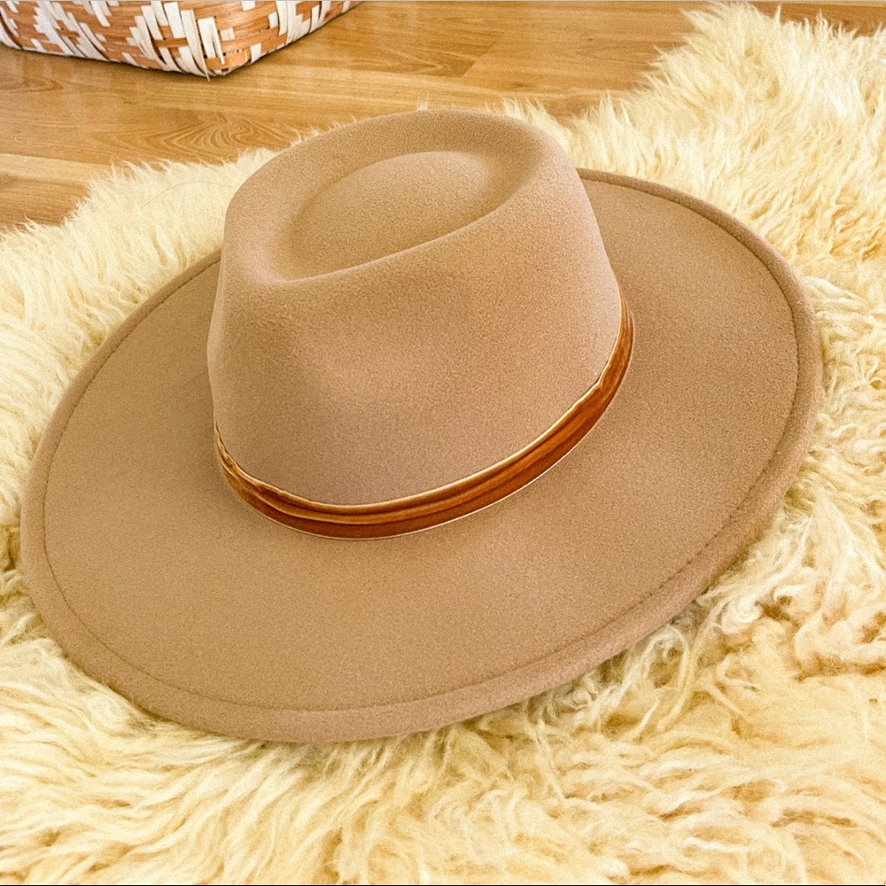 Brushed Velvet-Trim Fedora